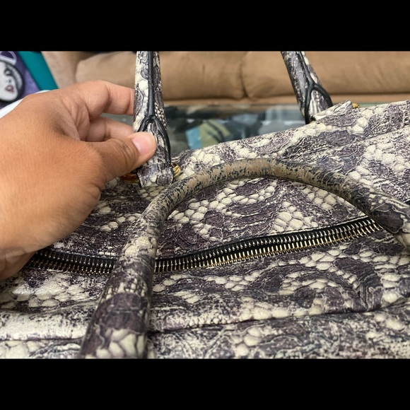 PRADA Cervo Lux Print - Picture 12 of 16